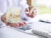 Model stomatologiczny szczęka z zębami z aparatem ortodontycznym