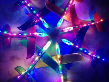 Samolot styropianowy 47 cm świecący LED szybowiec rzutka duży czerwony