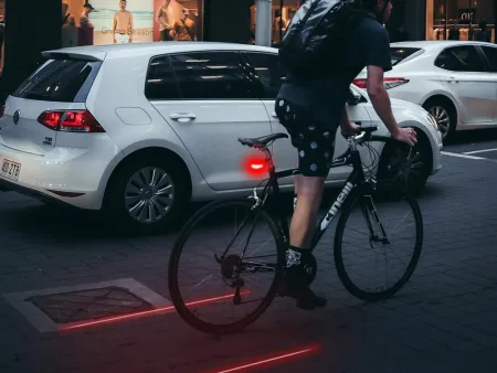 Lampka rowerowa tylna laserowa 5 led laser linia oświetlenie tylnie drogi